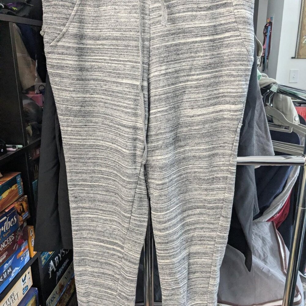 Per Se Sport Grey & White Stripped Sweatpants Size M